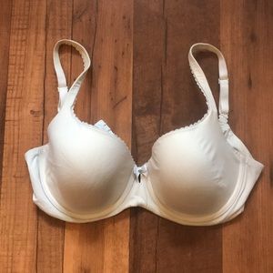 36DD Victoria Secret Bra